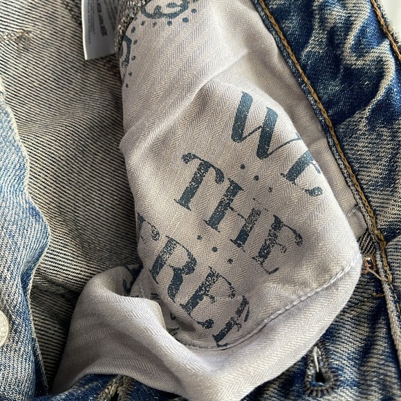 ***SOLD OUT*** Free People Lucky Barrel Shadow Patch STAR Jeans - Picture 7 of 11